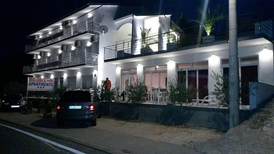 Apartmani Smiljanic Starigrad Paklenica Esterno foto